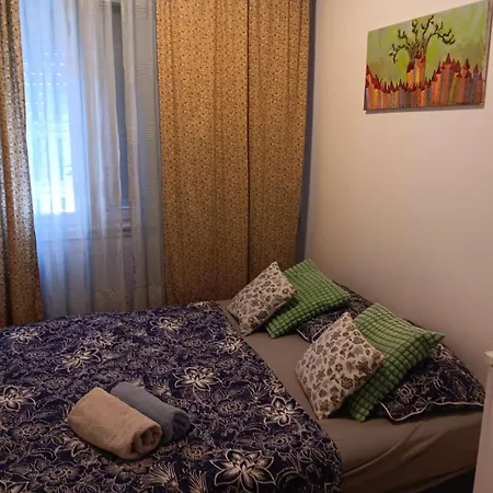 Apartment Mezzanave Center *