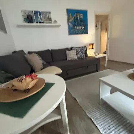 Mezzanave Center Apartment Split